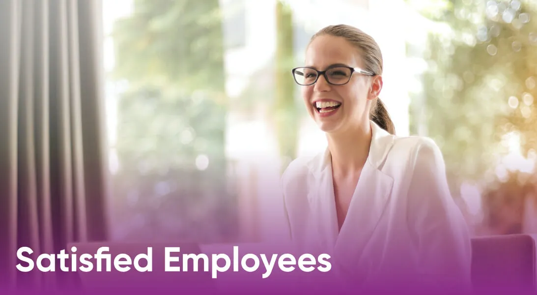 satisfied-employees-smiling-woman